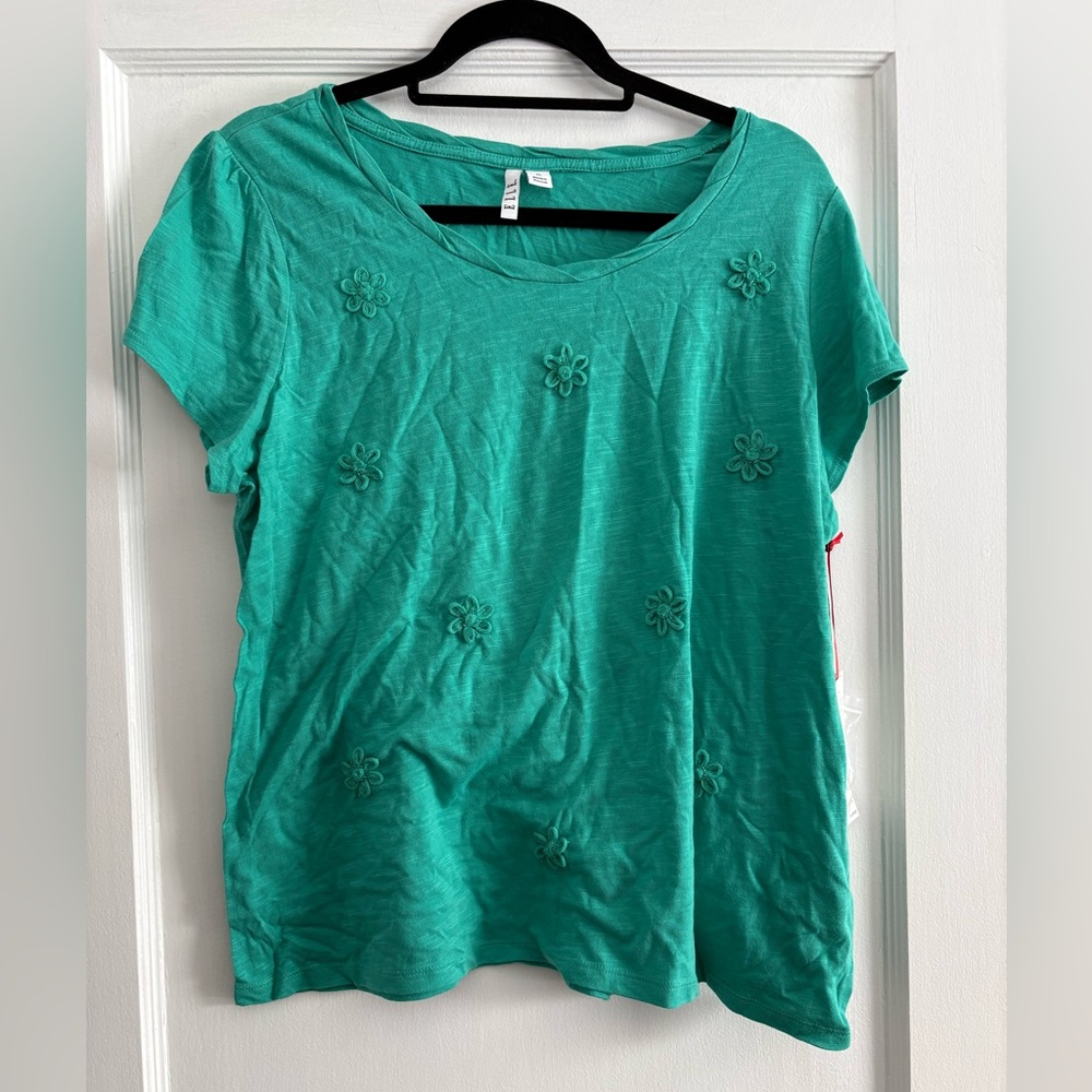 NWT Elle Green Short Sleeve Top with Floral Accents Size XL